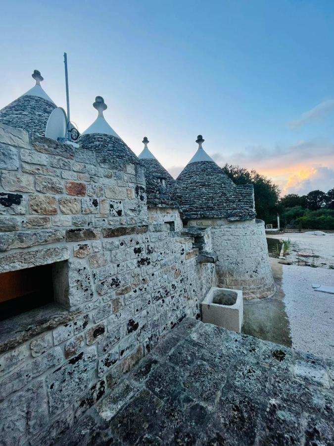 Scardino Trulli Hotell Locorotondo Eksteriør bilde